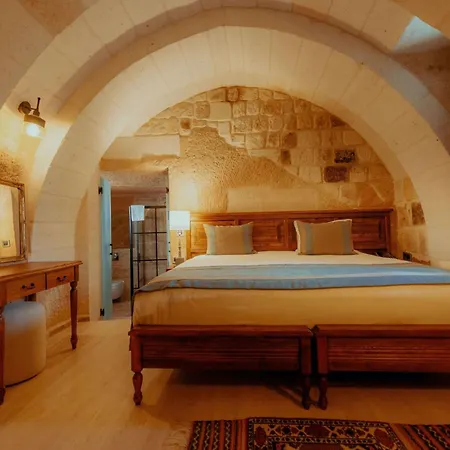 Hotel Misty Cave 2*