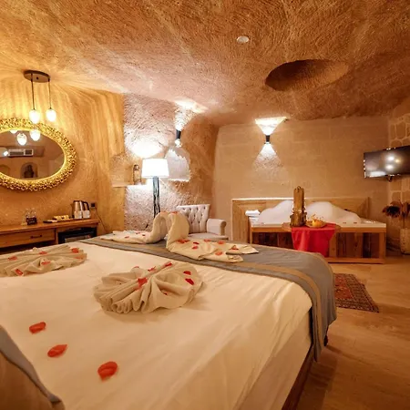 Misty Cave Hotel